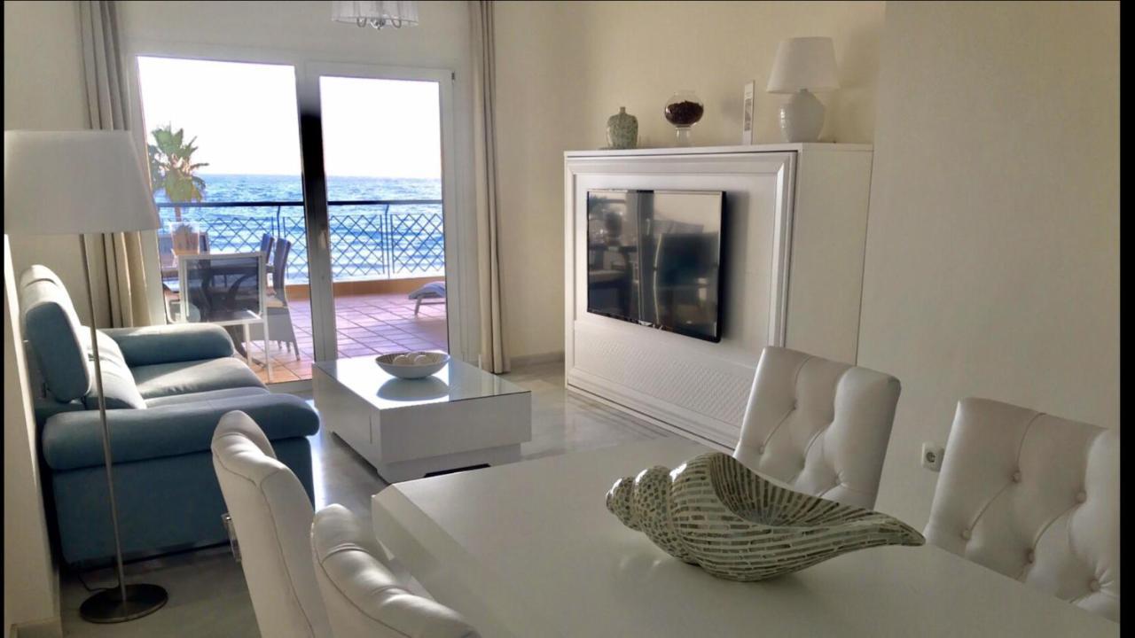 Mi Capricho A17 Beachfront Apartment Ла-Кала-де-Михас Экстерьер фото
