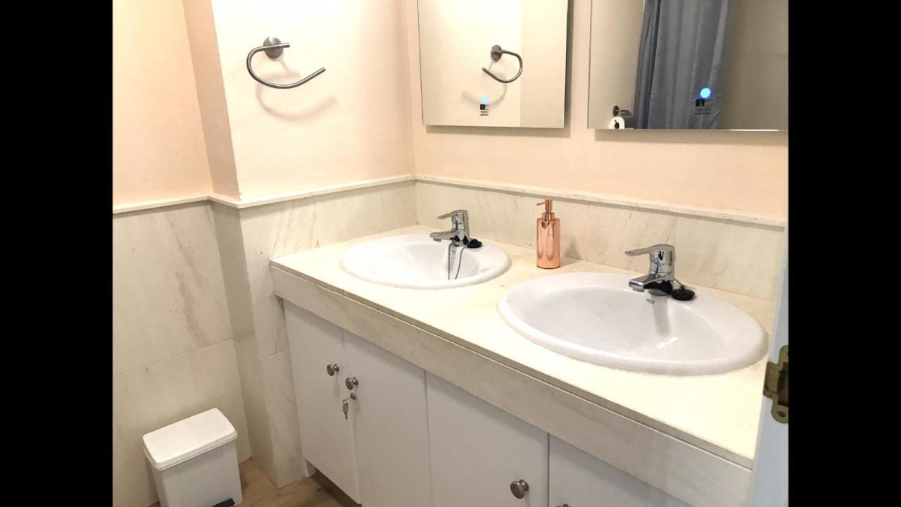 Mi Capricho A17 Beachfront Apartment Ла-Кала-де-Михас Экстерьер фото