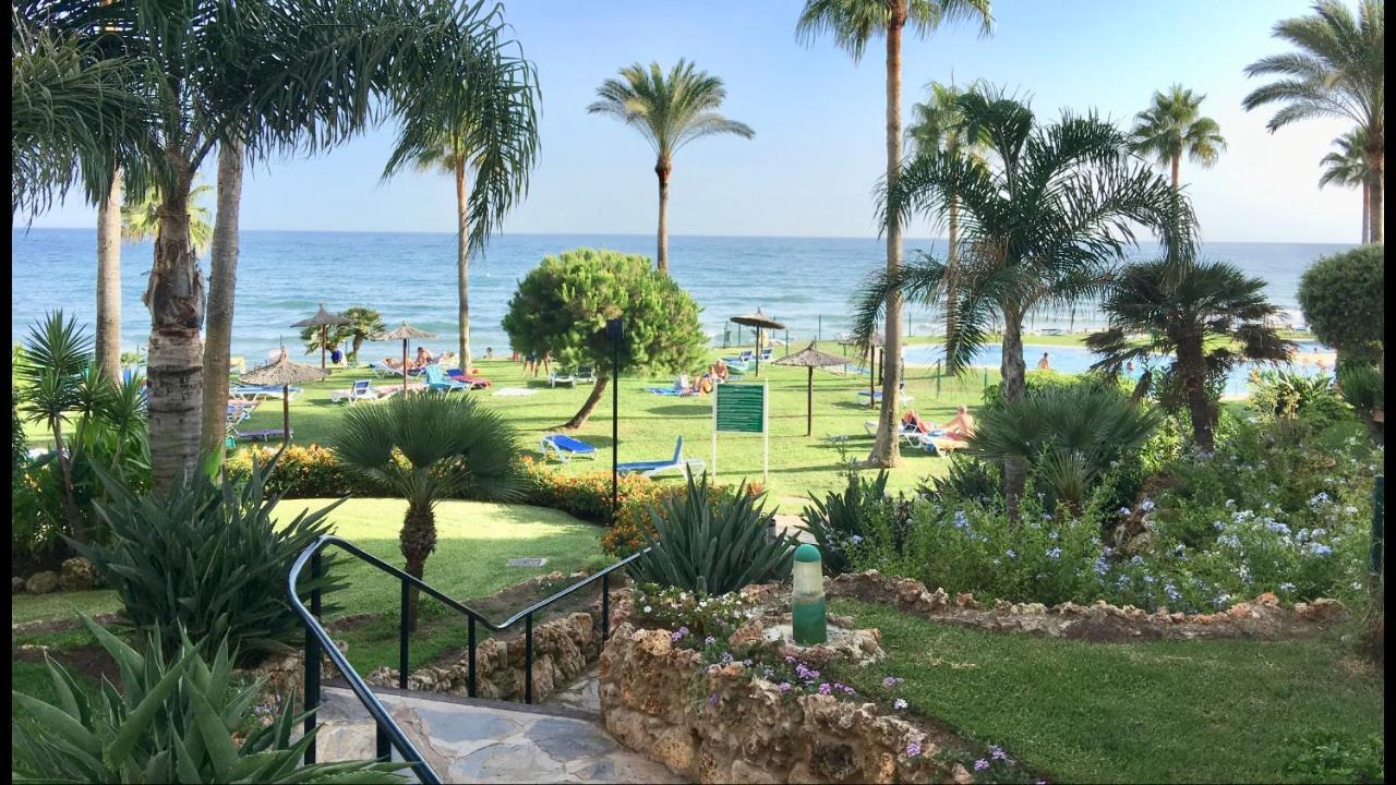 Mi Capricho A17 Beachfront Apartment Ла-Кала-де-Михас Экстерьер фото