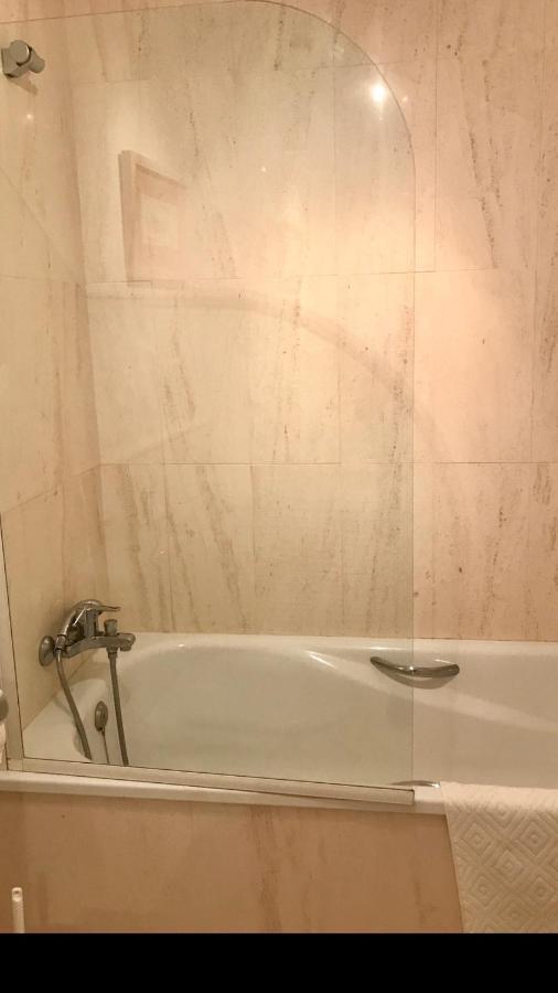 Mi Capricho A17 Beachfront Apartment Ла-Кала-де-Михас Экстерьер фото